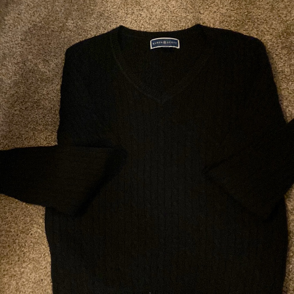 Karen Scott black women’s sweater cable knit v neck sz M banded bottom